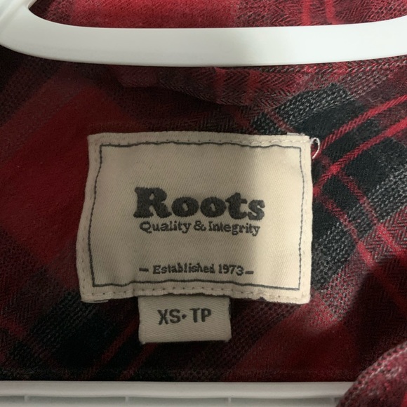 Roots Oversized Flannel PRICE DROP - Picture 2 of 2